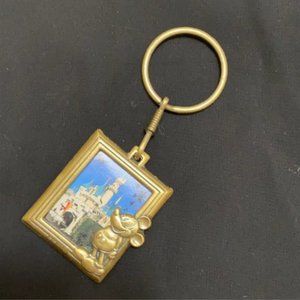 Vintage Disney keychain w/Mickey Mouse